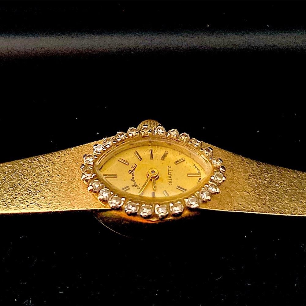 Vintage ladies solid 14k Gold and Diamond watch